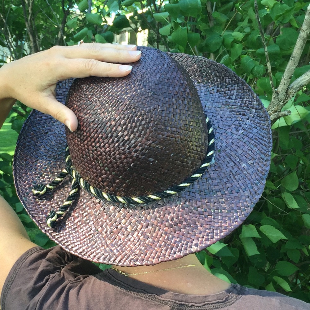 Cute chocolate brown straw hat - Picture 3 of 7